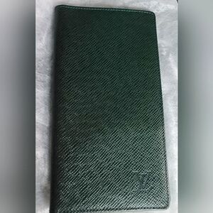LOUIS VUITTON LV TAIGA EPICEA LEATHER LONG WALLET VINTAGE 1996 FRANCE GREEN